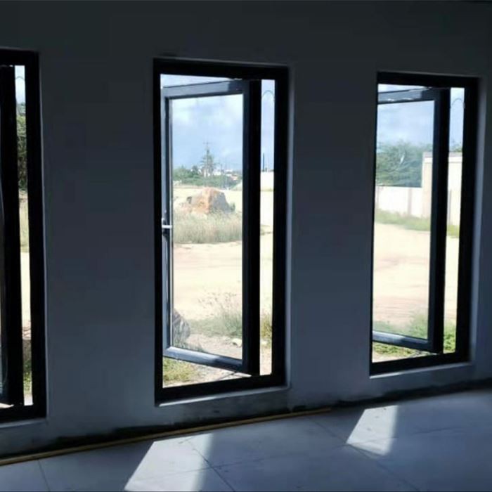 Flügeltür aus Aluminium